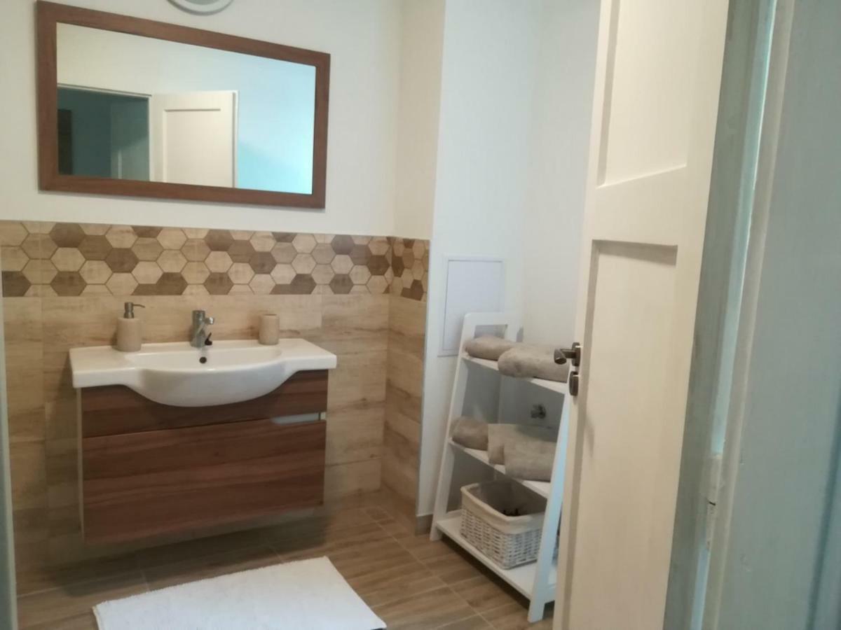 Pod Zámkom Apartamento Kremnica Exterior foto