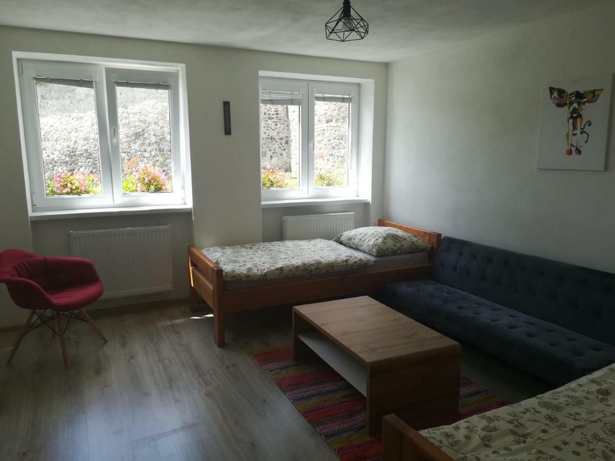 Pod Zámkom Apartamento Kremnica Exterior foto